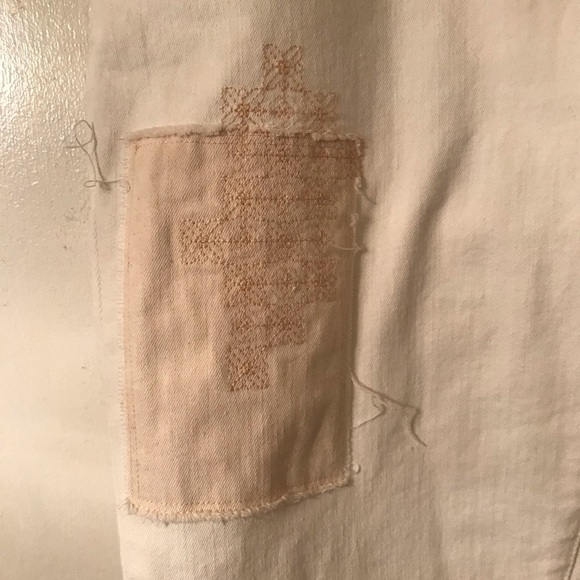 SONOMA WHITE JEANS - Picture 2 of 7